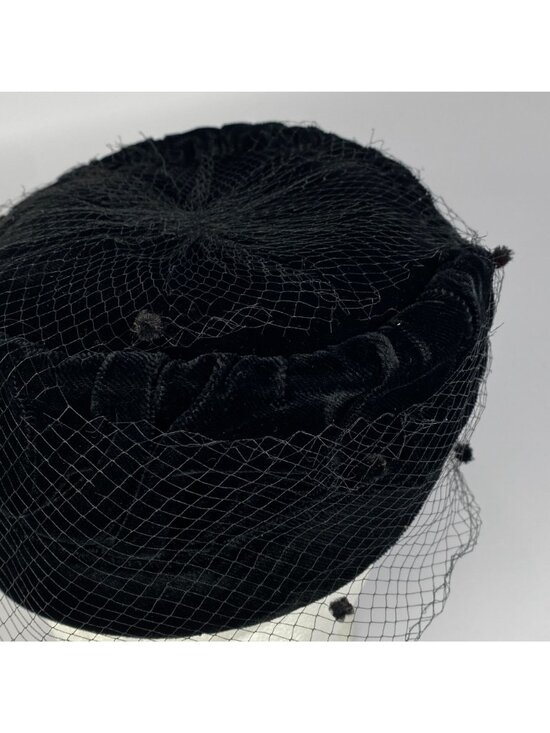 Vintage Black Velvet Pillbox Hat Face Veil with Dot Accents Union Label main image 4